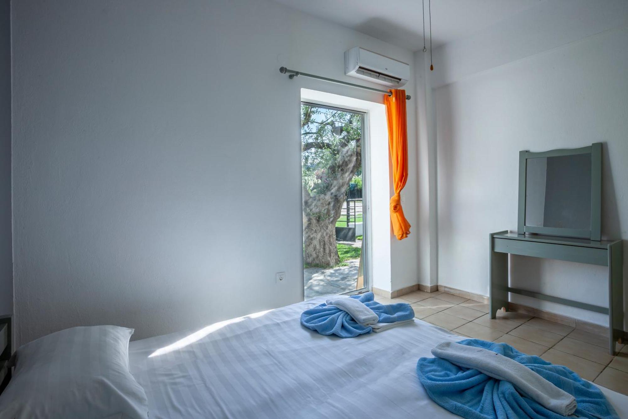 Akrotiri Apartment Πευκοχώρι Εξωτερικό φωτογραφία